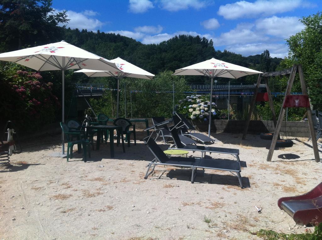 Hostal Meson Do Loyo Portomarin Exterior photo