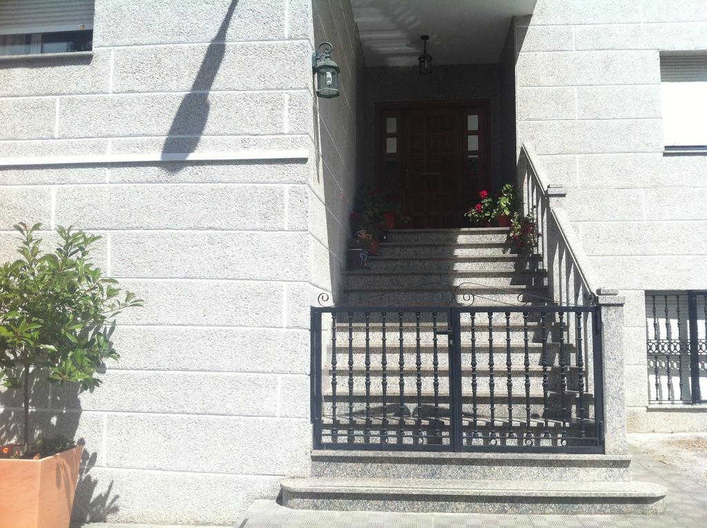 Hostal Meson Do Loyo Portomarin Exterior photo