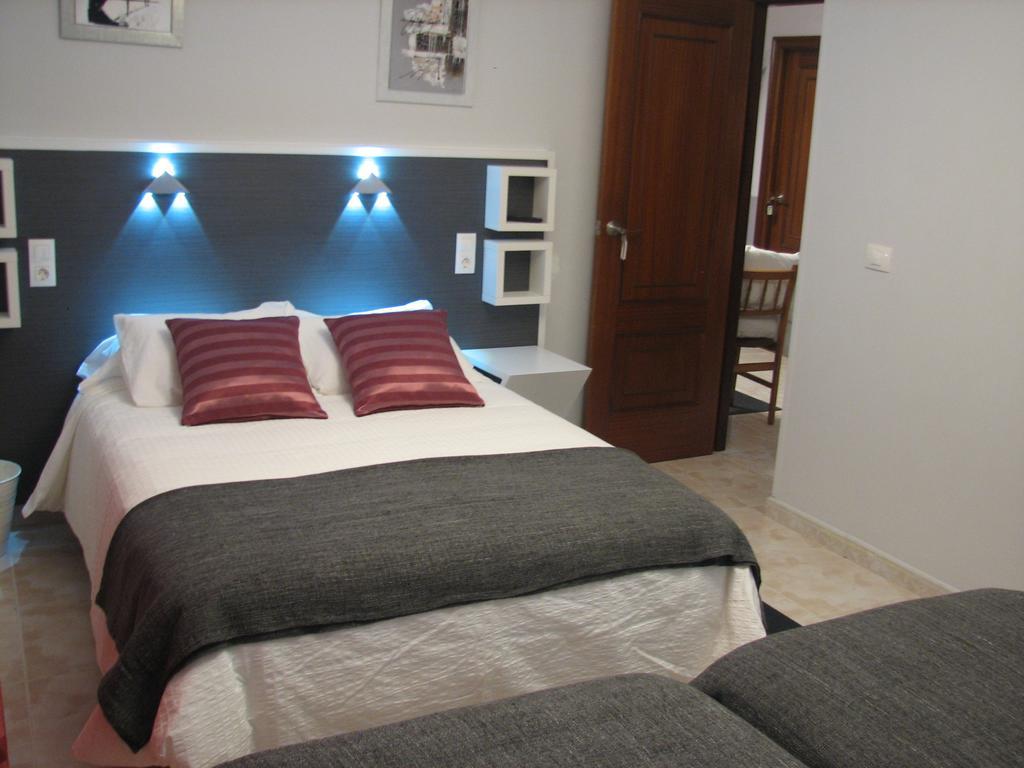 Hostal Meson Do Loyo Portomarin Room photo