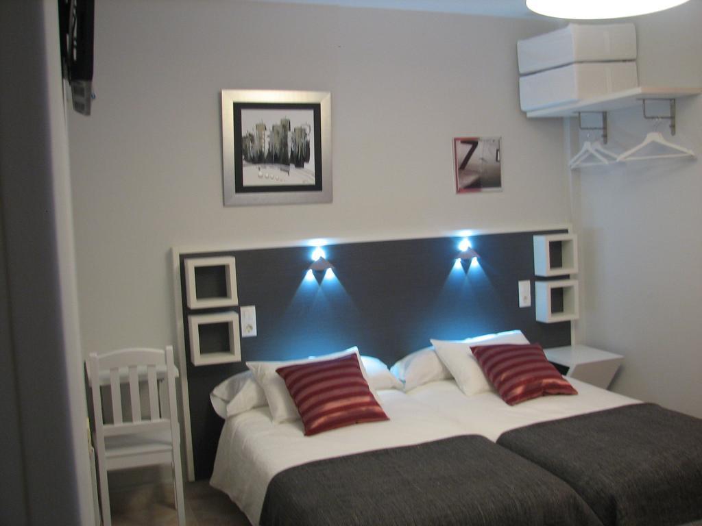 Hostal Meson Do Loyo Portomarin Room photo