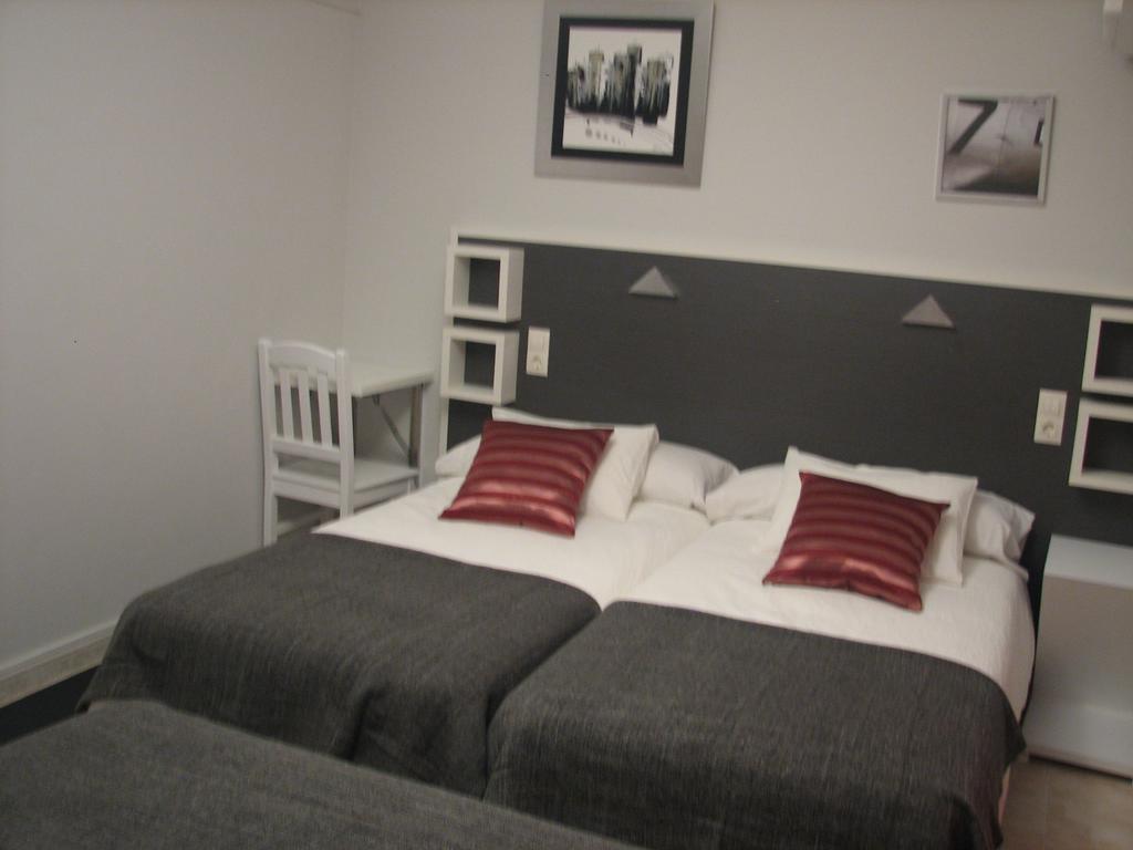 Hostal Meson Do Loyo Portomarin Room photo