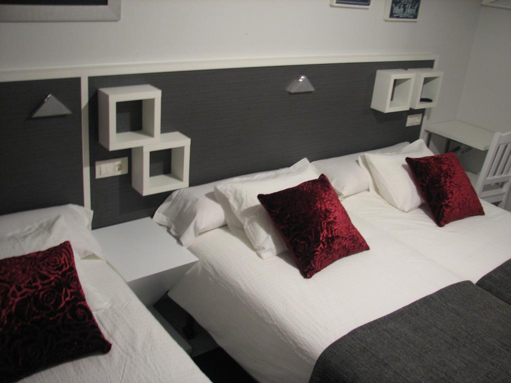Hostal Meson Do Loyo Portomarin Room photo