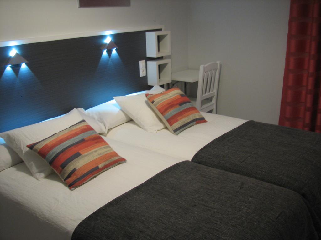 Hostal Meson Do Loyo Portomarin Room photo