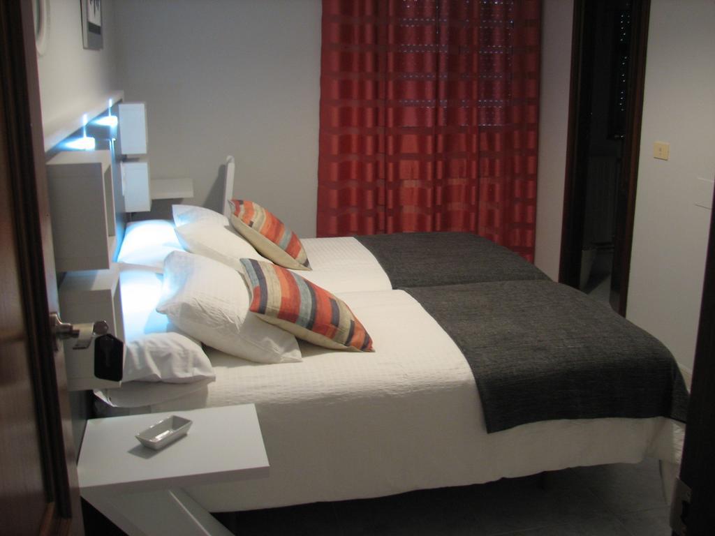 Hostal Meson Do Loyo Portomarin Room photo